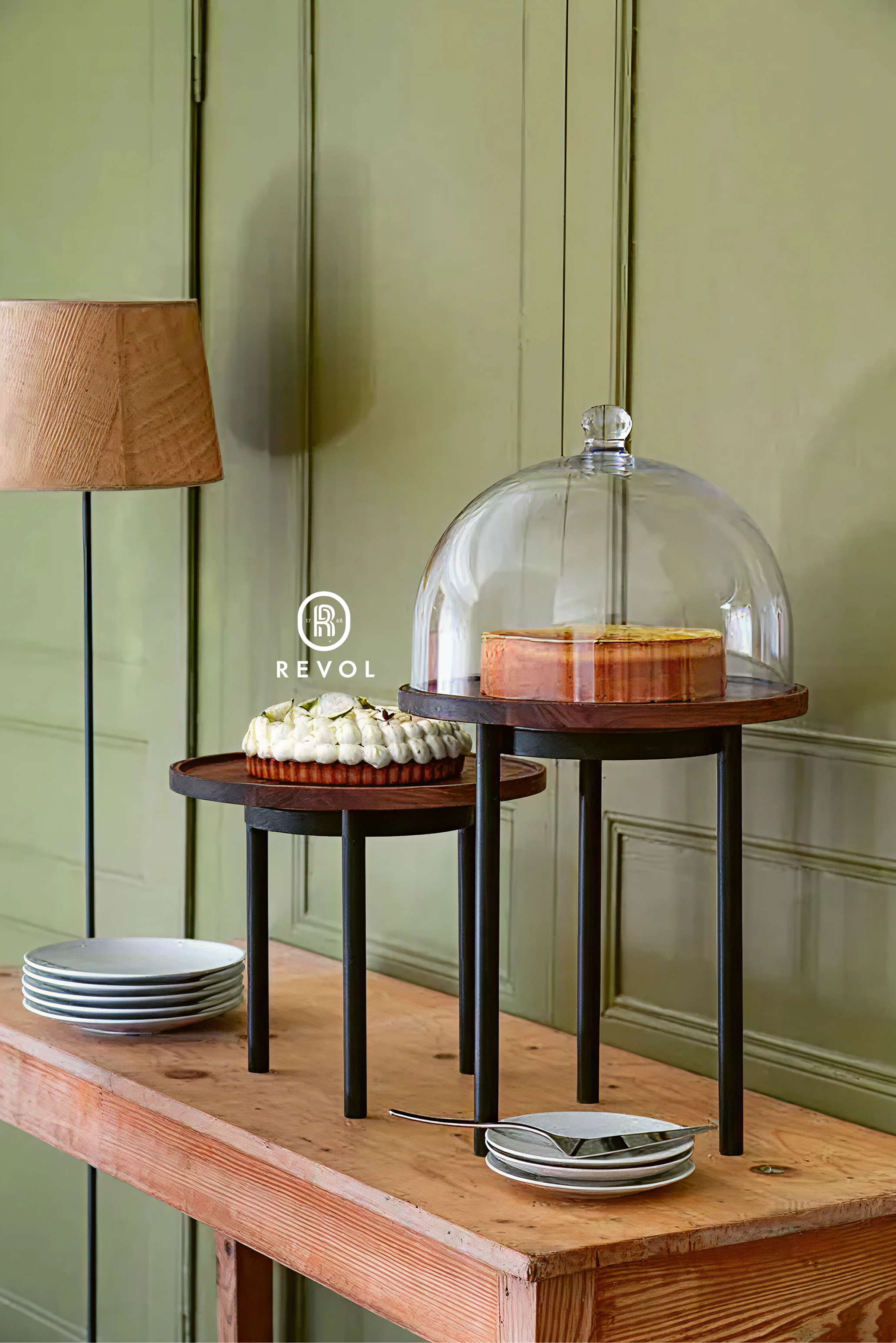 Round Riser Large Black Metal Dxh 24x36cm