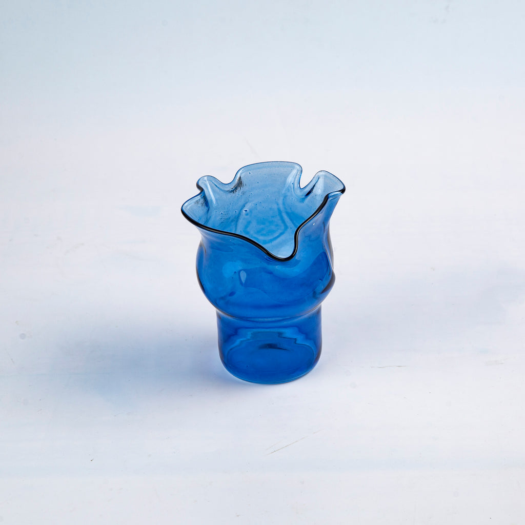 Rose-shaped tumbler -handmade blown glass- Lxl.10x10cm